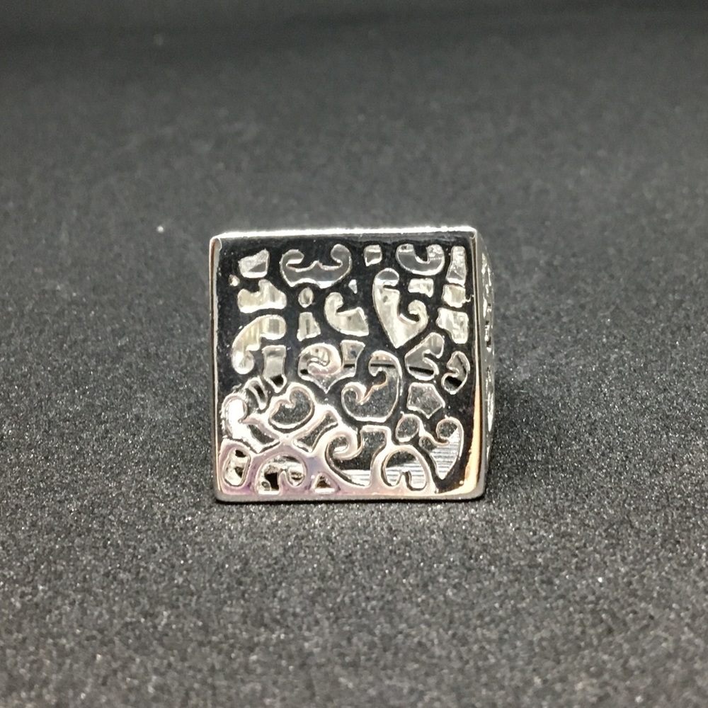 R#7 925 Sterling Silver Square Hearts Ring SZ 8